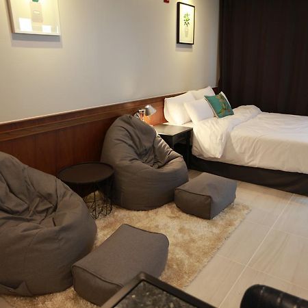 Gite Pension Yeosu Extérieur photo