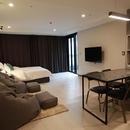 Gite Pension Yeosu Extérieur photo
